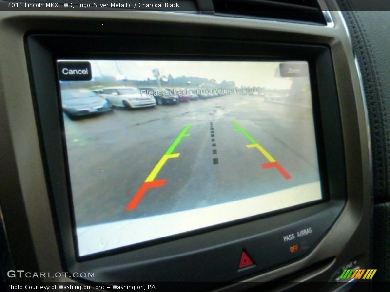 Ingot Silver Metallic / Charcoal Black 2011 Lincoln MKX FWD