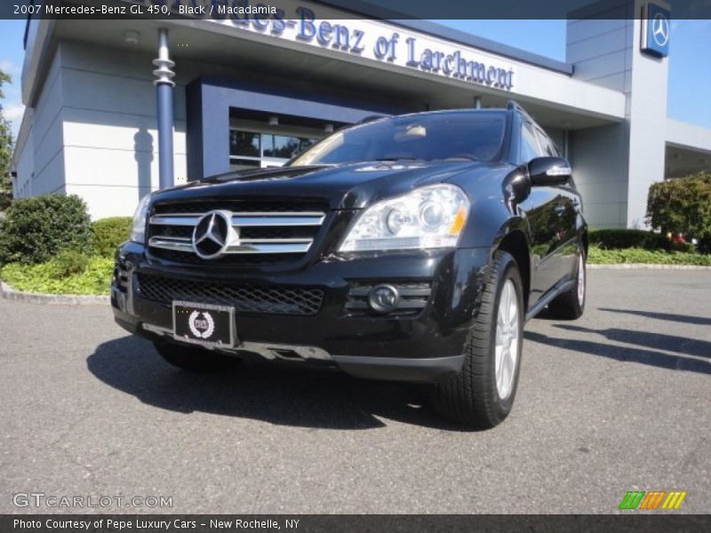 Black / Macadamia 2007 Mercedes-Benz GL 450