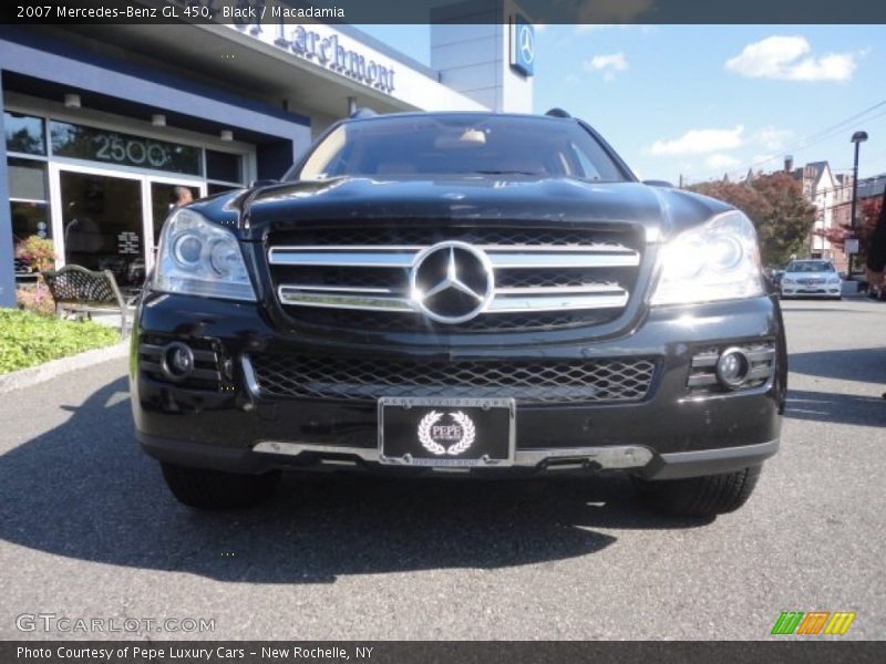 Black / Macadamia 2007 Mercedes-Benz GL 450