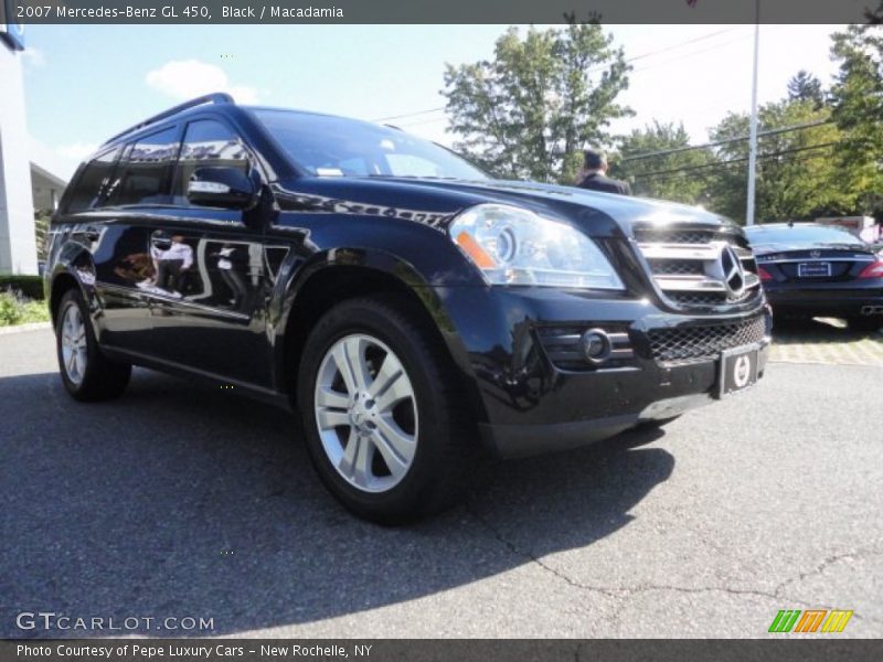 Black / Macadamia 2007 Mercedes-Benz GL 450