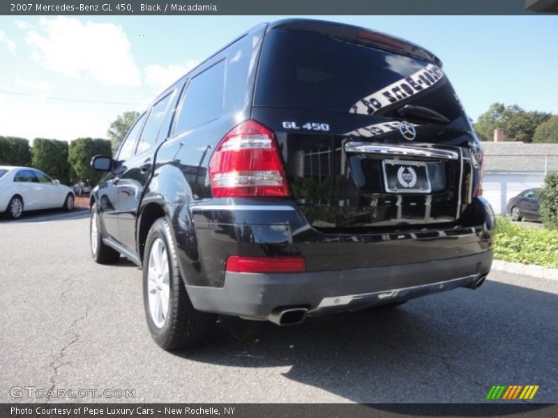 Black / Macadamia 2007 Mercedes-Benz GL 450