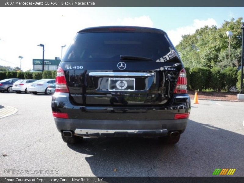 Black / Macadamia 2007 Mercedes-Benz GL 450