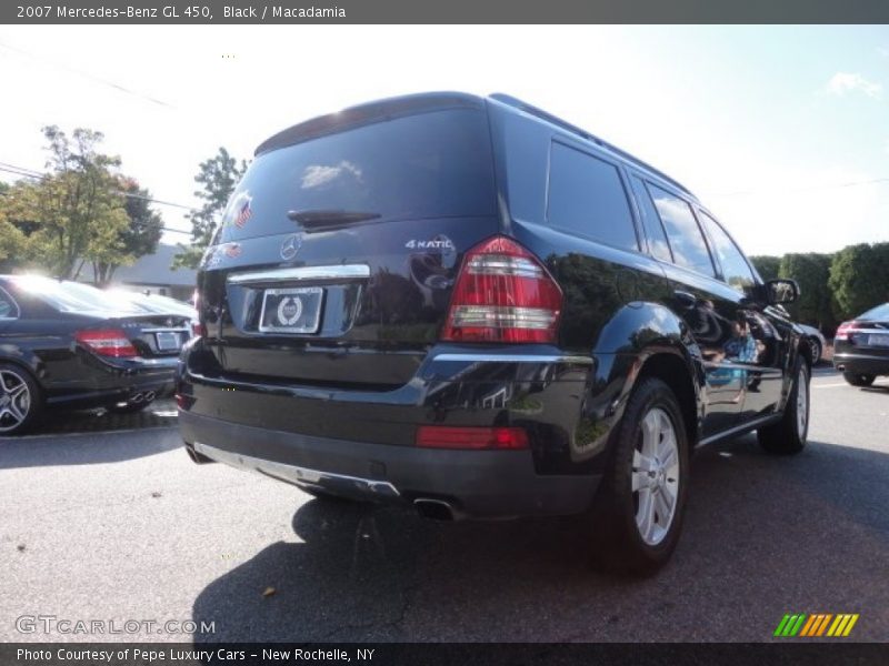 Black / Macadamia 2007 Mercedes-Benz GL 450