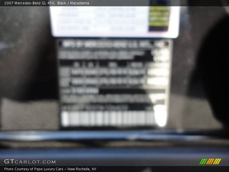Black / Macadamia 2007 Mercedes-Benz GL 450