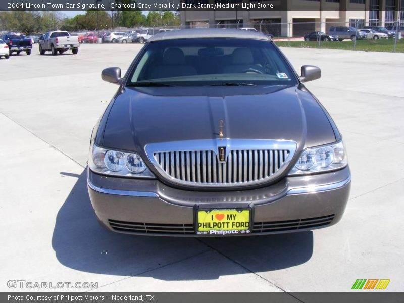 Charcoal Grey Metallic / Dark Stone/Medium Light Stone 2004 Lincoln Town Car Signature
