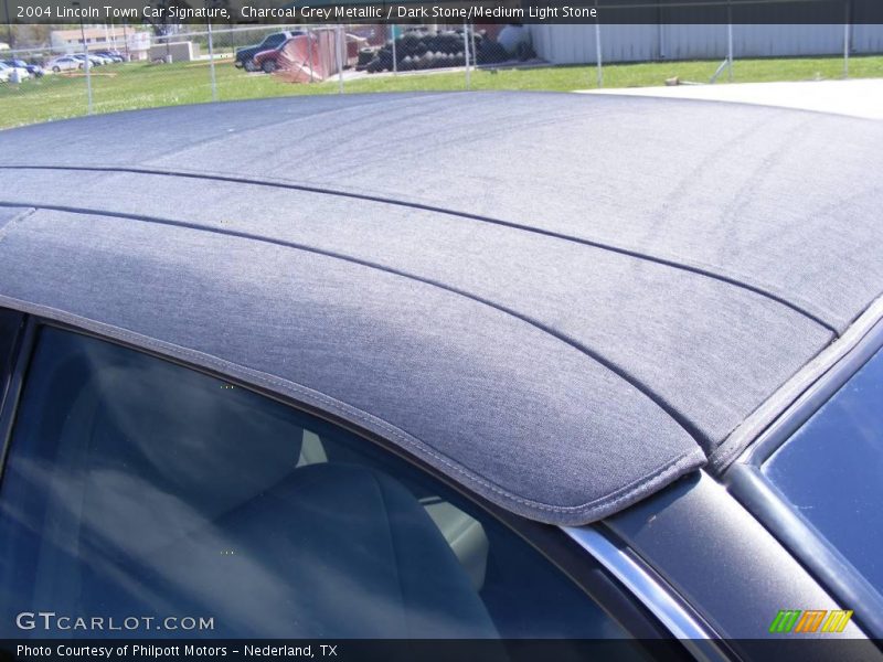 Charcoal Grey Metallic / Dark Stone/Medium Light Stone 2004 Lincoln Town Car Signature