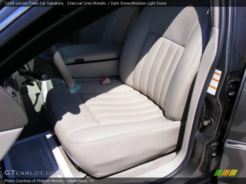 Charcoal Grey Metallic / Dark Stone/Medium Light Stone 2004 Lincoln Town Car Signature