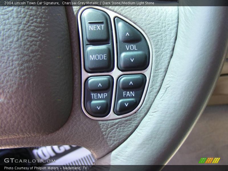 Charcoal Grey Metallic / Dark Stone/Medium Light Stone 2004 Lincoln Town Car Signature