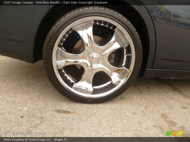 Custom Wheels of 2007 Charger 