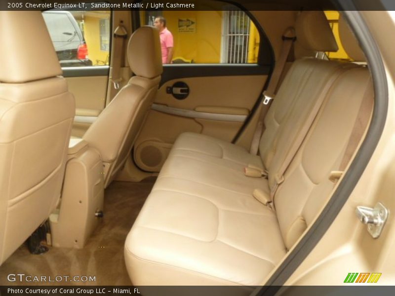 Sandstone Metallic / Light Cashmere 2005 Chevrolet Equinox LT
