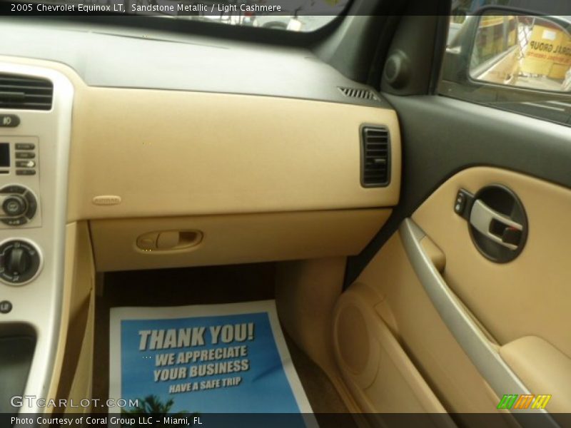 Sandstone Metallic / Light Cashmere 2005 Chevrolet Equinox LT