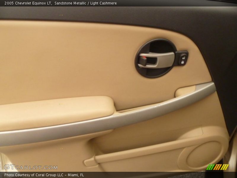 Sandstone Metallic / Light Cashmere 2005 Chevrolet Equinox LT