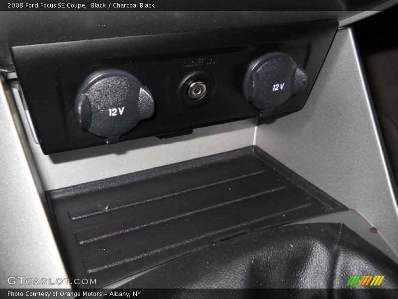 Black / Charcoal Black 2008 Ford Focus SE Coupe