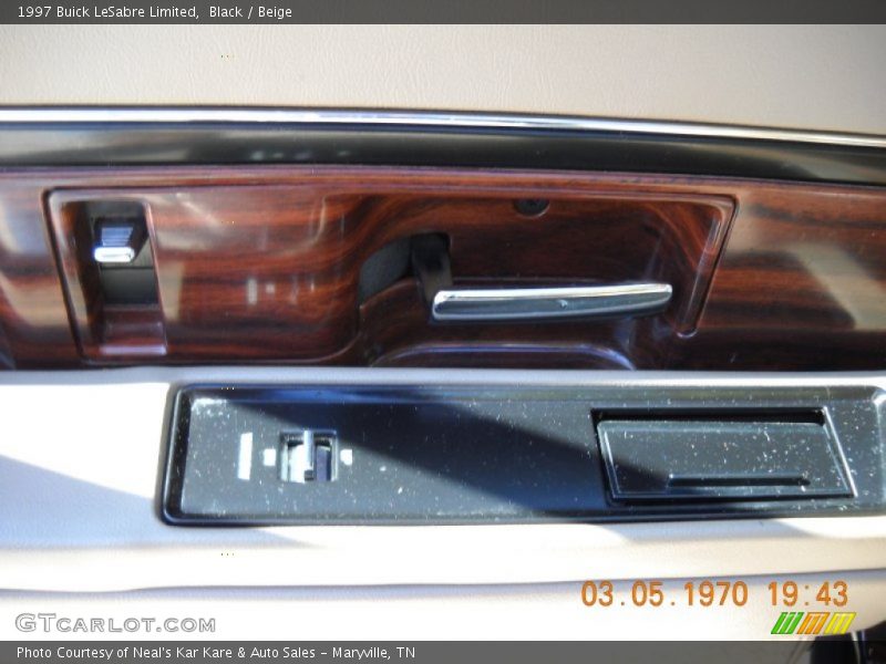 Black / Beige 1997 Buick LeSabre Limited