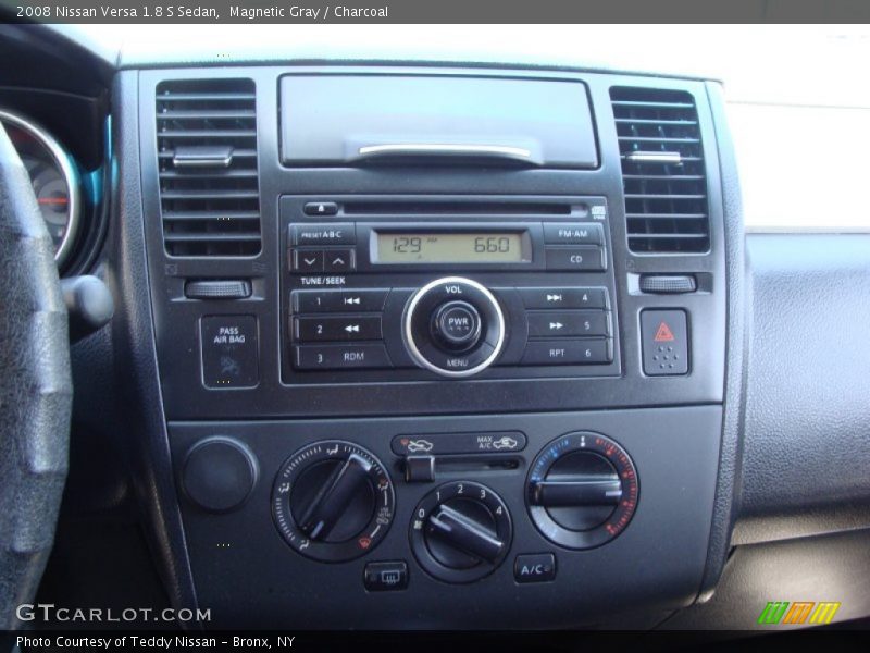 Magnetic Gray / Charcoal 2008 Nissan Versa 1.8 S Sedan