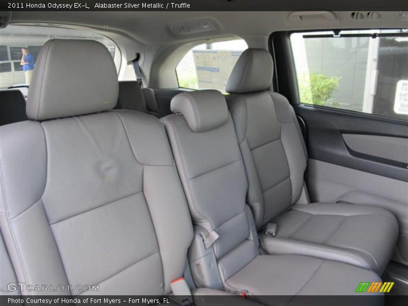 Alabaster Silver Metallic / Truffle 2011 Honda Odyssey EX-L