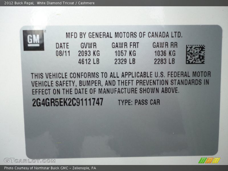 White Diamond Tricoat / Cashmere 2012 Buick Regal