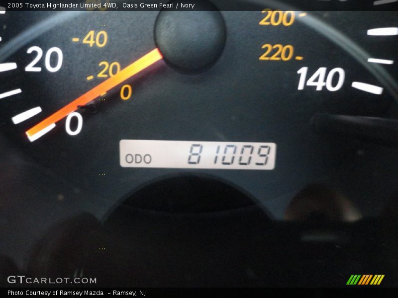 Oasis Green Pearl / Ivory 2005 Toyota Highlander Limited 4WD