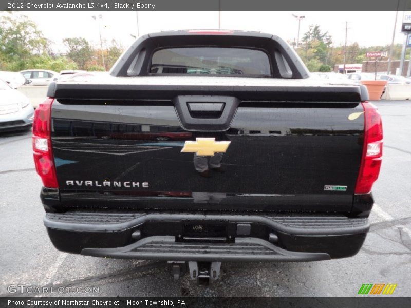 Black / Ebony 2012 Chevrolet Avalanche LS 4x4