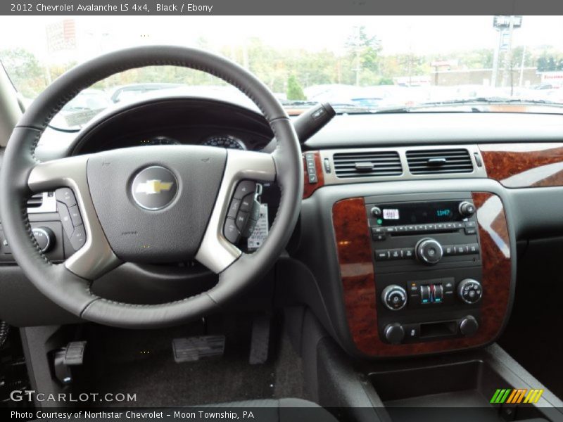 Black / Ebony 2012 Chevrolet Avalanche LS 4x4