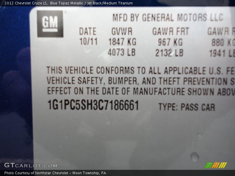 Blue Topaz Metallic / Jet Black/Medium Titanium 2012 Chevrolet Cruze LS