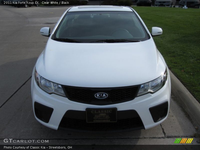 Clear White / Black 2011 Kia Forte Koup EX