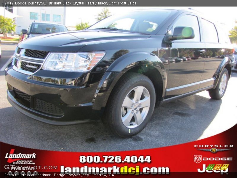 Brilliant Black Crystal Pearl / Black/Light Frost Beige 2012 Dodge Journey SE