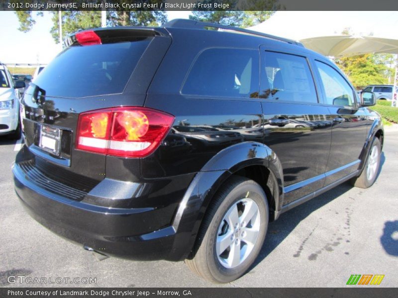 Brilliant Black Crystal Pearl / Black/Light Frost Beige 2012 Dodge Journey SE