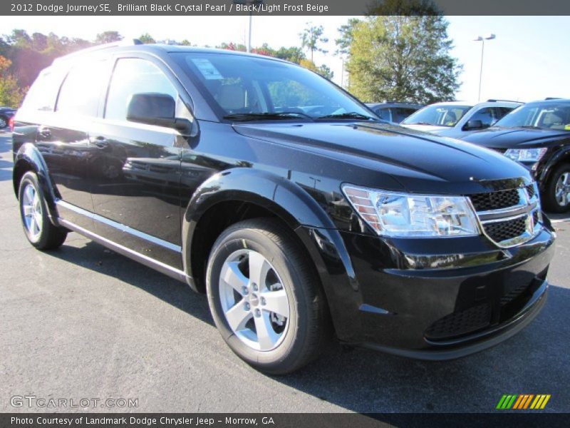 Brilliant Black Crystal Pearl / Black/Light Frost Beige 2012 Dodge Journey SE
