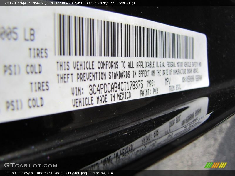 Brilliant Black Crystal Pearl / Black/Light Frost Beige 2012 Dodge Journey SE
