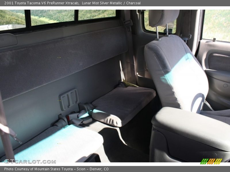 Lunar Mist Silver Metallic / Charcoal 2001 Toyota Tacoma V6 PreRunner Xtracab