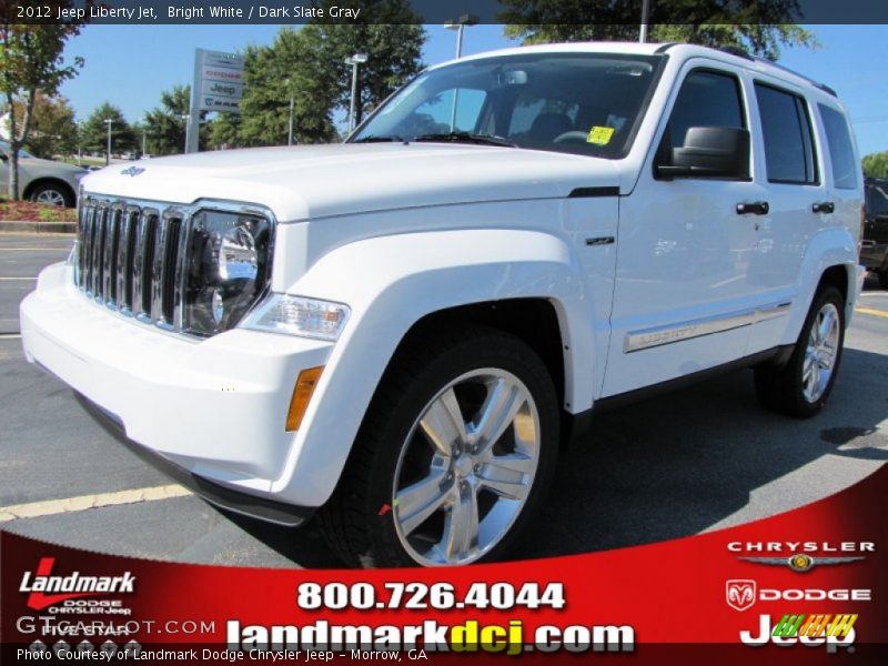 Bright White / Dark Slate Gray 2012 Jeep Liberty Jet