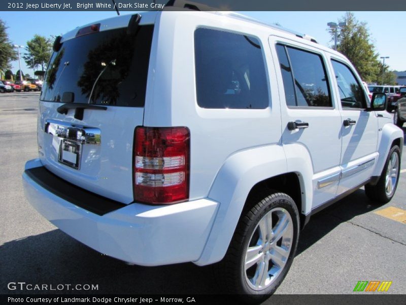 Bright White / Dark Slate Gray 2012 Jeep Liberty Jet