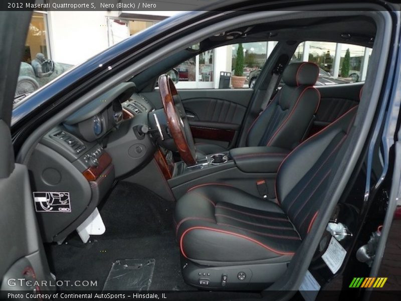 2012 Quattroporte S Nero Interior