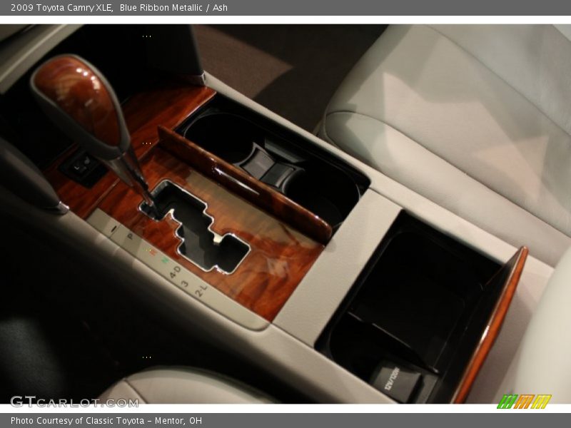 Blue Ribbon Metallic / Ash 2009 Toyota Camry XLE