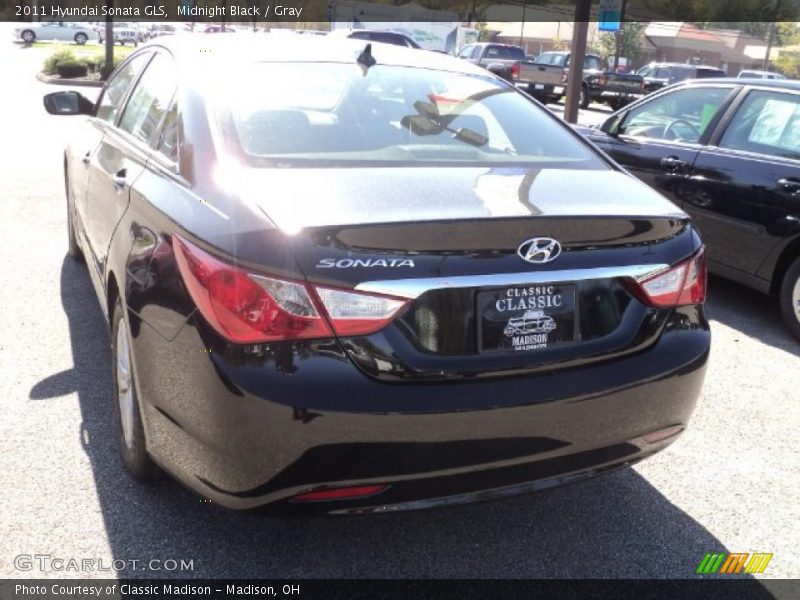 Midnight Black / Gray 2011 Hyundai Sonata GLS