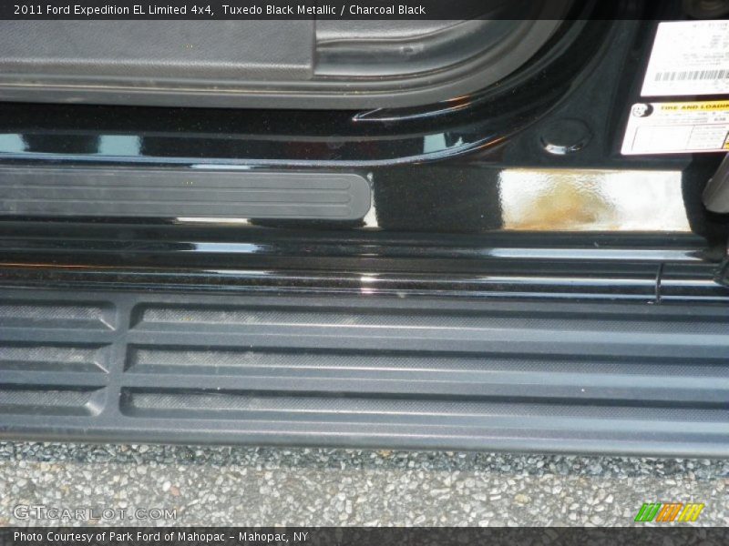 Tuxedo Black Metallic / Charcoal Black 2011 Ford Expedition EL Limited 4x4
