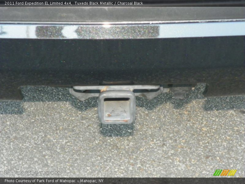 Tuxedo Black Metallic / Charcoal Black 2011 Ford Expedition EL Limited 4x4