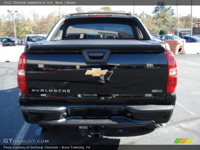 Black / Ebony 2012 Chevrolet Avalanche LS 4x4
