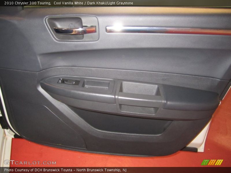 Cool Vanilla White / Dark Khaki/Light Graystone 2010 Chrysler 300 Touring
