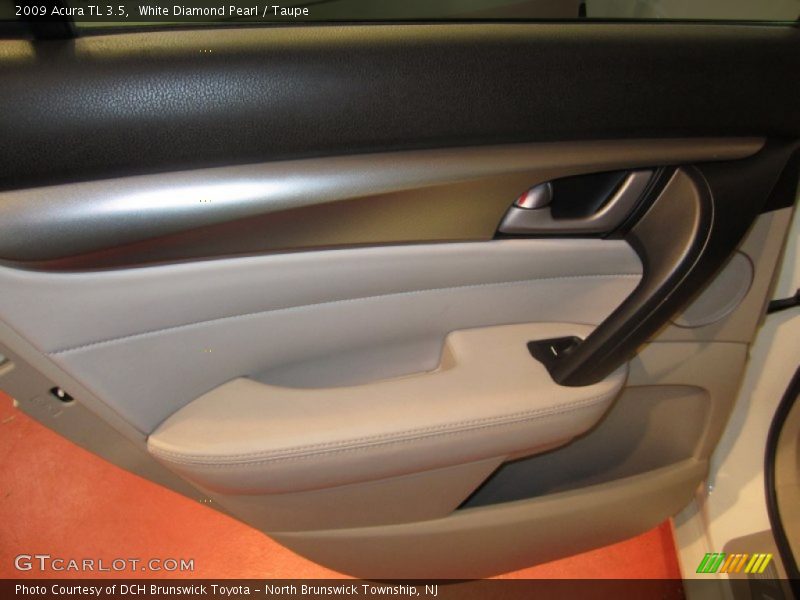 White Diamond Pearl / Taupe 2009 Acura TL 3.5