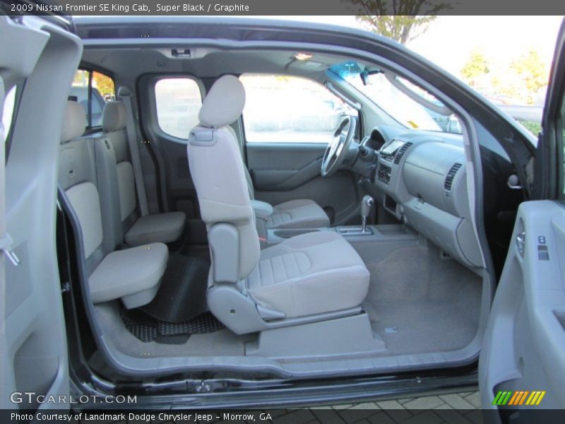  2009 Frontier SE King Cab Graphite Interior