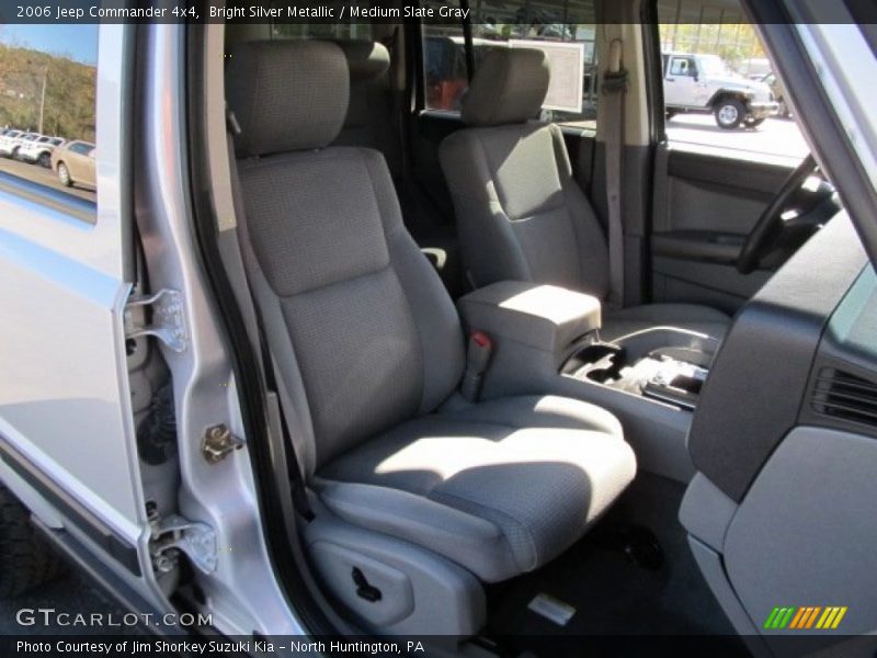 Bright Silver Metallic / Medium Slate Gray 2006 Jeep Commander 4x4