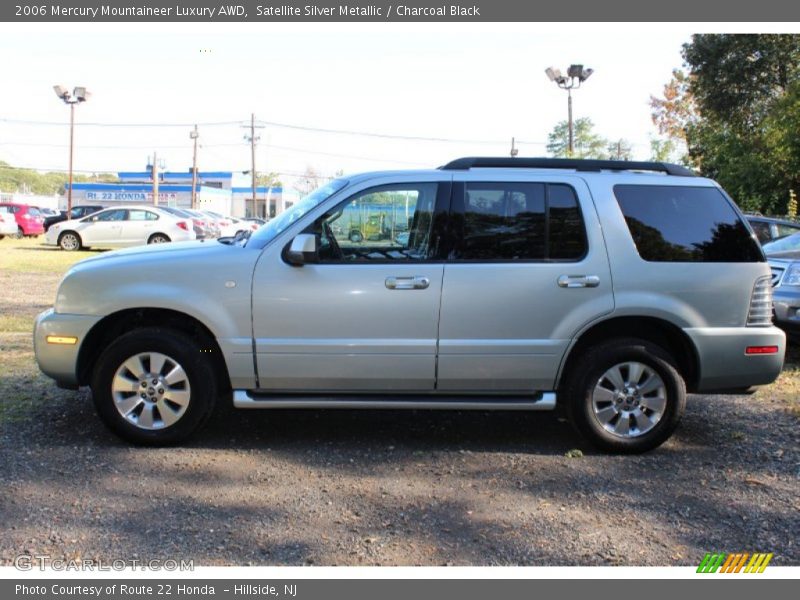 Satellite Silver Metallic / Charcoal Black 2006 Mercury Mountaineer Luxury AWD