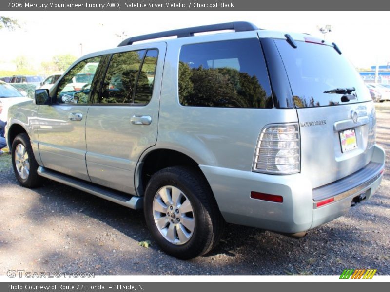 Satellite Silver Metallic / Charcoal Black 2006 Mercury Mountaineer Luxury AWD