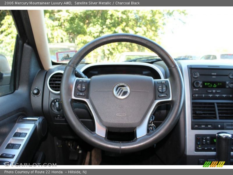Satellite Silver Metallic / Charcoal Black 2006 Mercury Mountaineer Luxury AWD