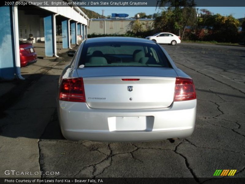 Bright Silver Metallic / Dark Slate Gray/Light Graystone 2007 Dodge Charger SE