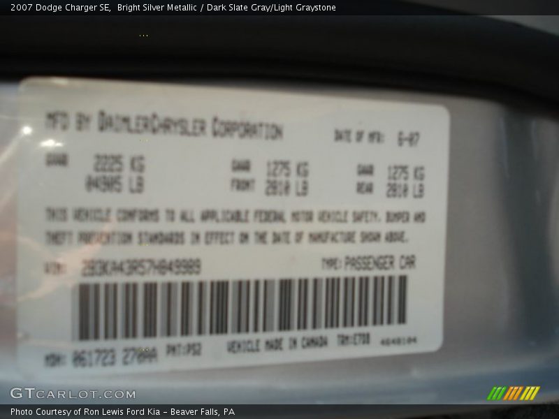 Bright Silver Metallic / Dark Slate Gray/Light Graystone 2007 Dodge Charger SE