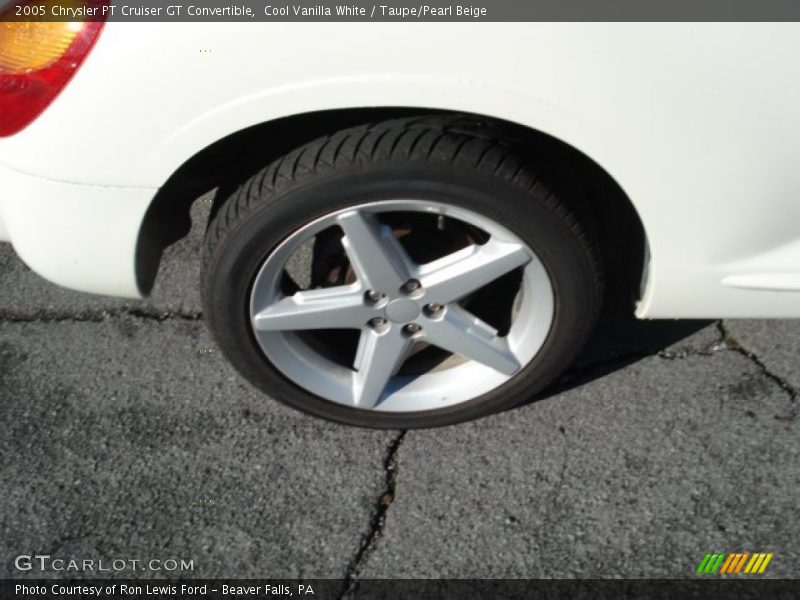 Cool Vanilla White / Taupe/Pearl Beige 2005 Chrysler PT Cruiser GT Convertible