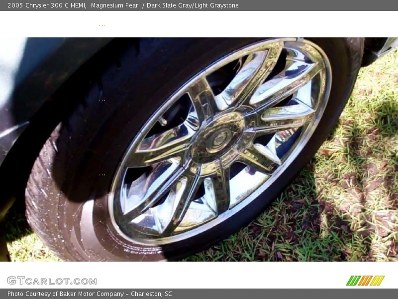Magnesium Pearl / Dark Slate Gray/Light Graystone 2005 Chrysler 300 C HEMI